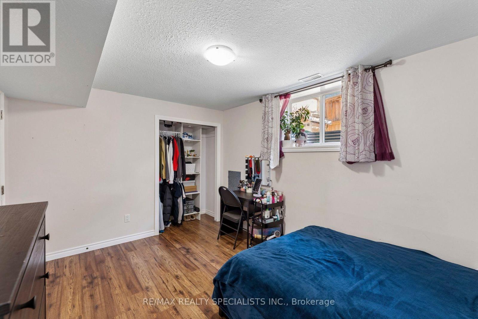 375 FAIRWAY ROAD - Image 26