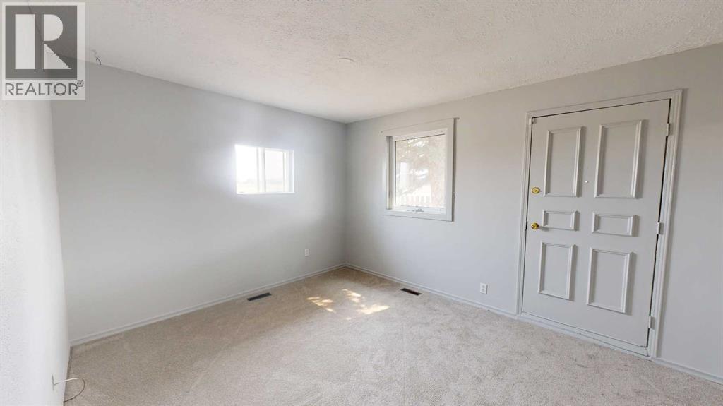 1239 41 Avenue North - Photo 18