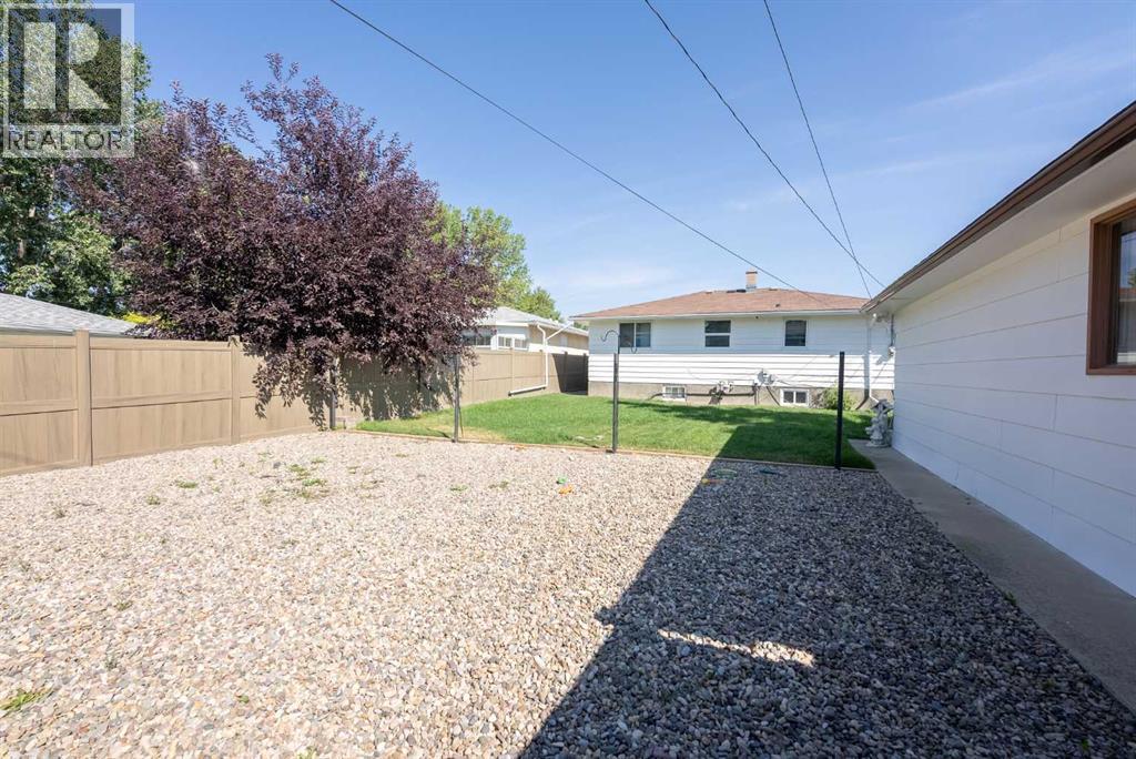 1114 11 Avenue North - Photo 32