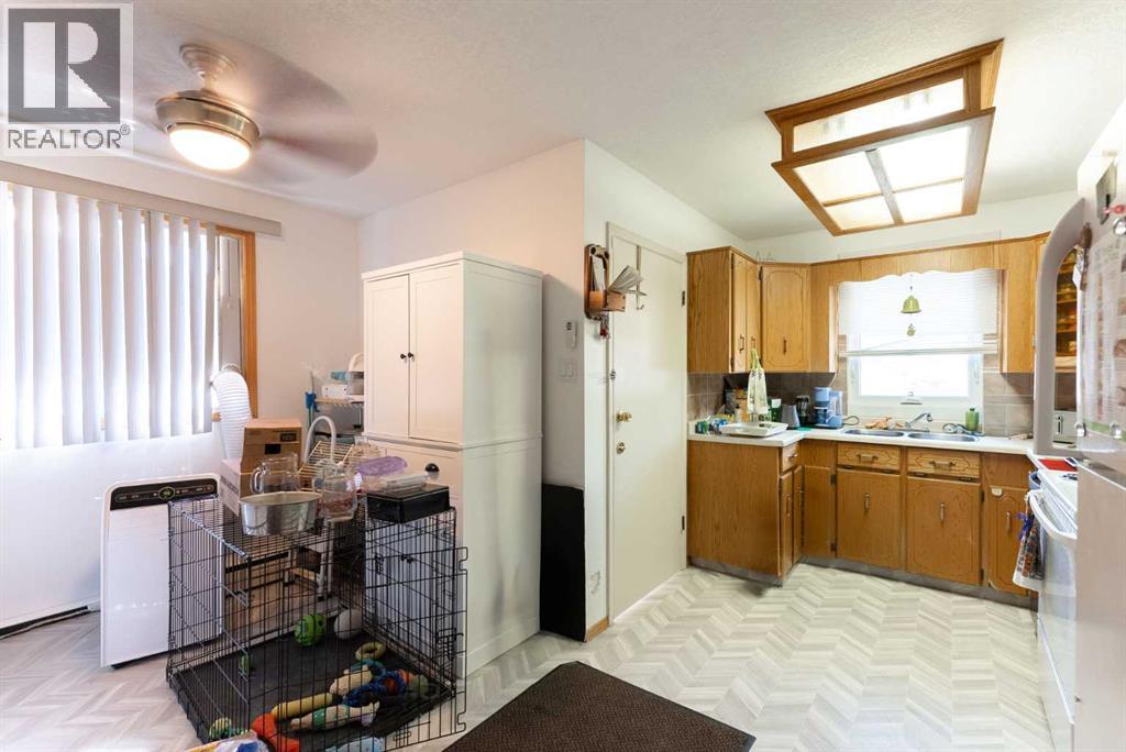 1114 11 Avenue North - Photo 10