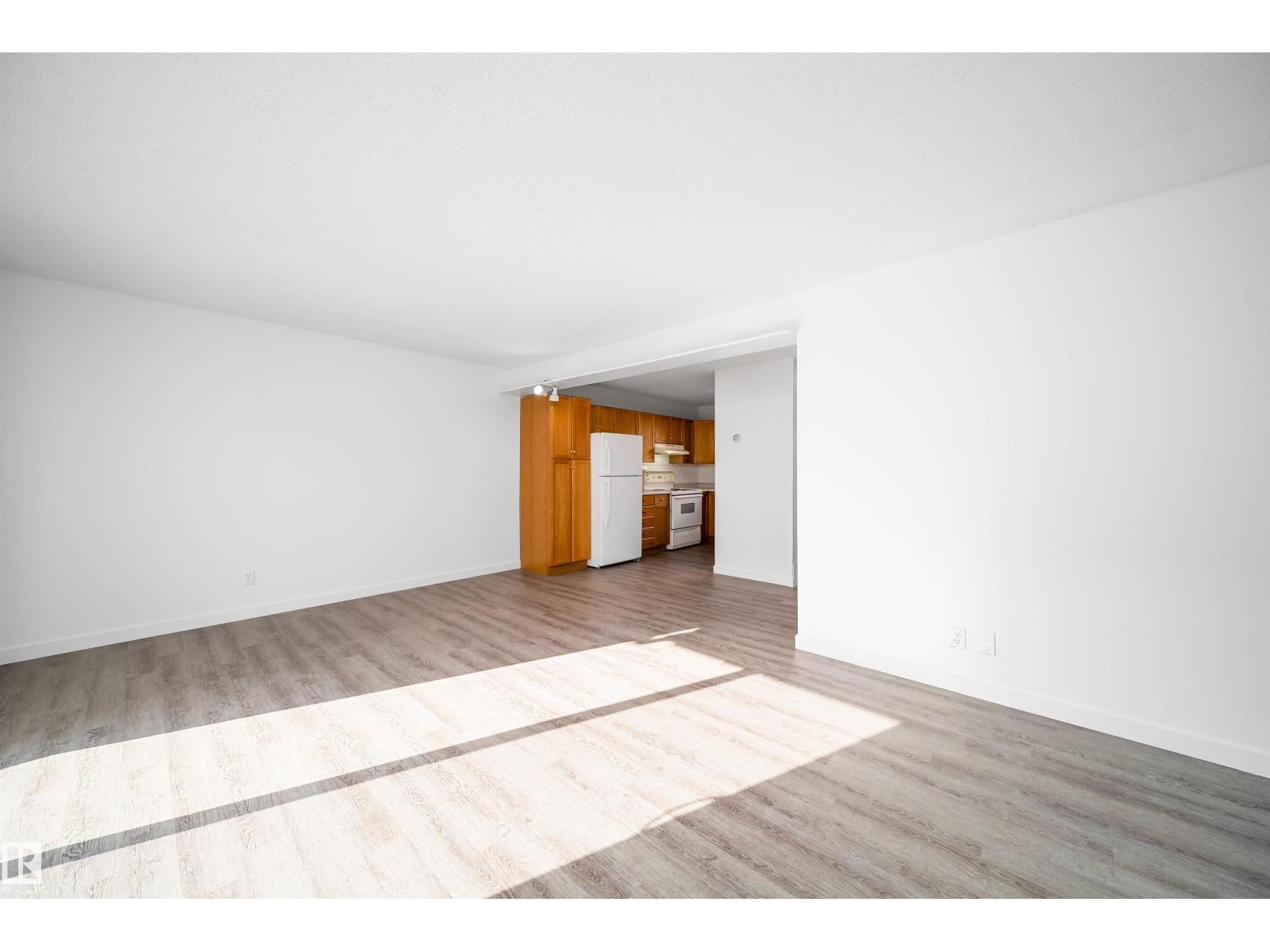 8217 182 ST NW - 9