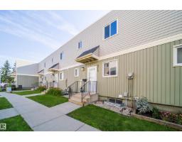 Row / Townhouse for sale at 8217 182 St NW NW, Edmonton — MLS® E4503661