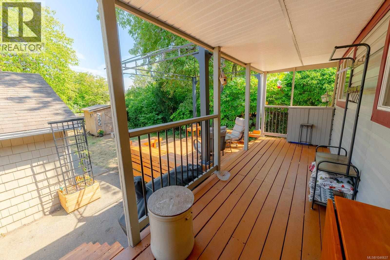 1316 Waddington Rd - 21