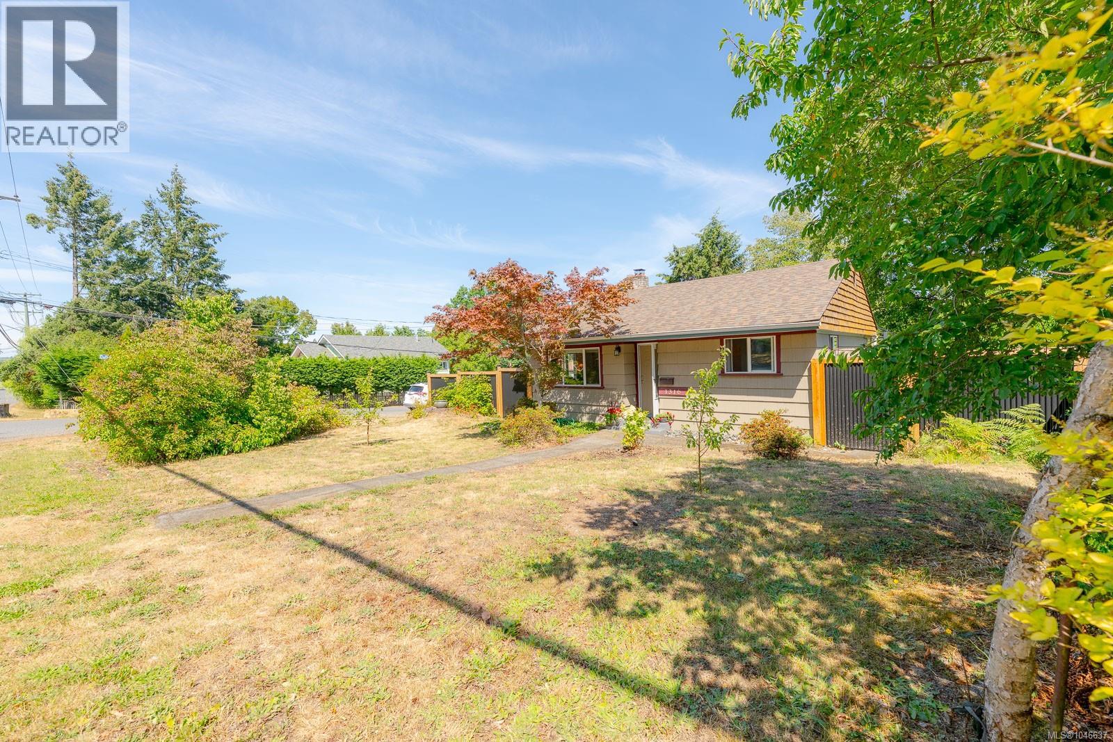 1316 Waddington Rd - 32