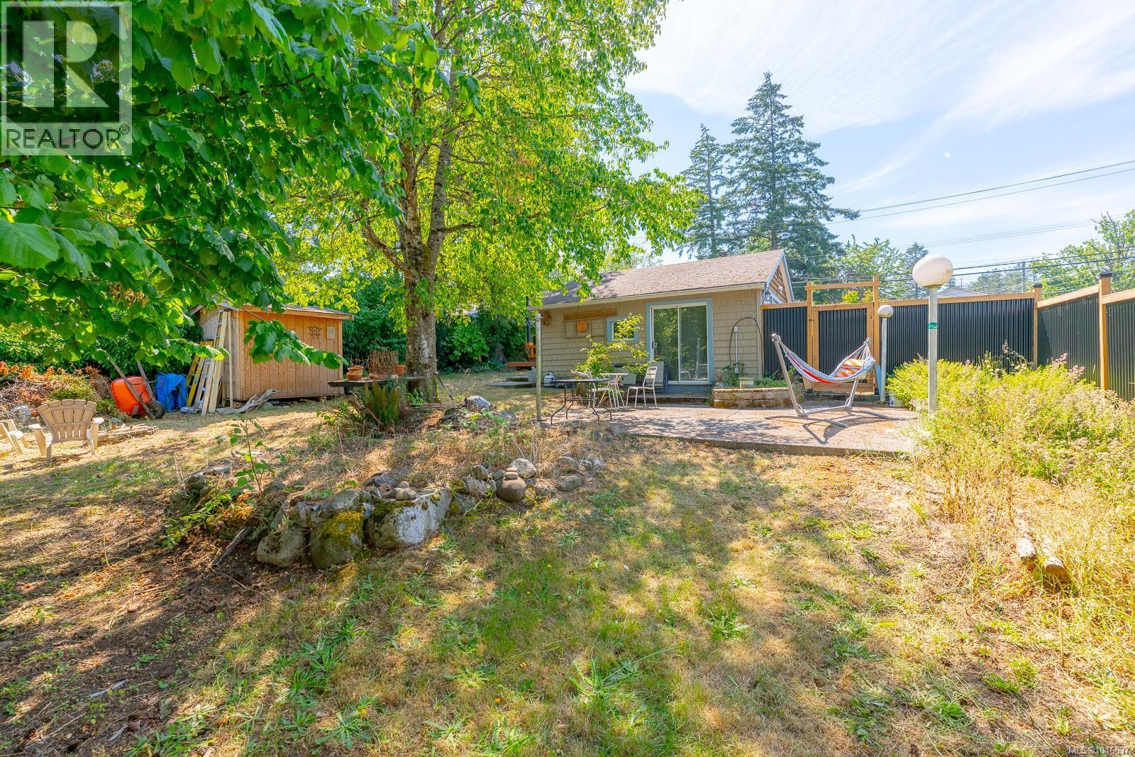 1316 Waddington Rd - 42