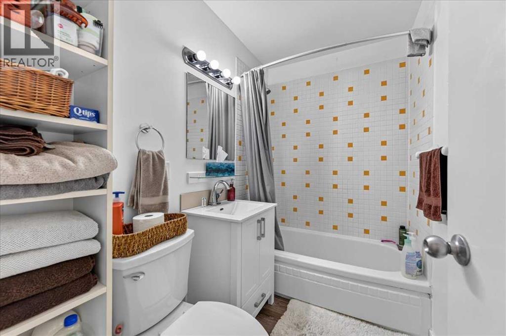 440 53 Avenue Southwest - Photo 15