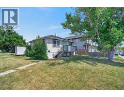 440 53 Avenue SW - photo 5