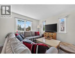 Furnace - 440 53 Avenue Sw, Calgary, AB T2V0B7 Photo 11
