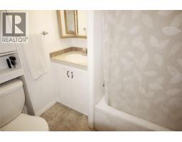 402 Conklin Avenue, Penticton, BC V2A2T4 Photo 21