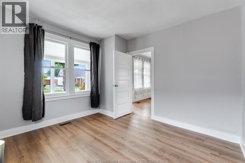 1563 Albert ROAD - Image 12
