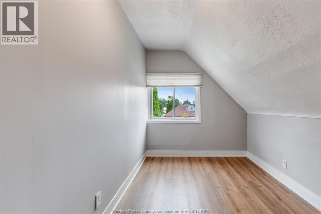 1563 Albert ROAD - Image 20