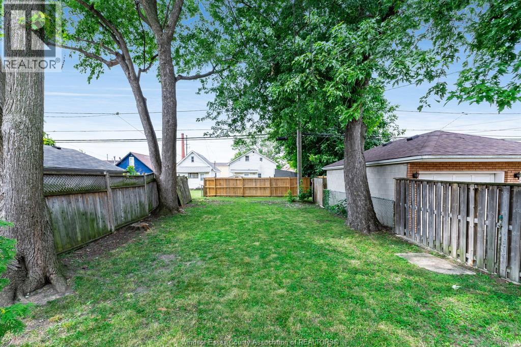 1563 Albert ROAD - Image 28