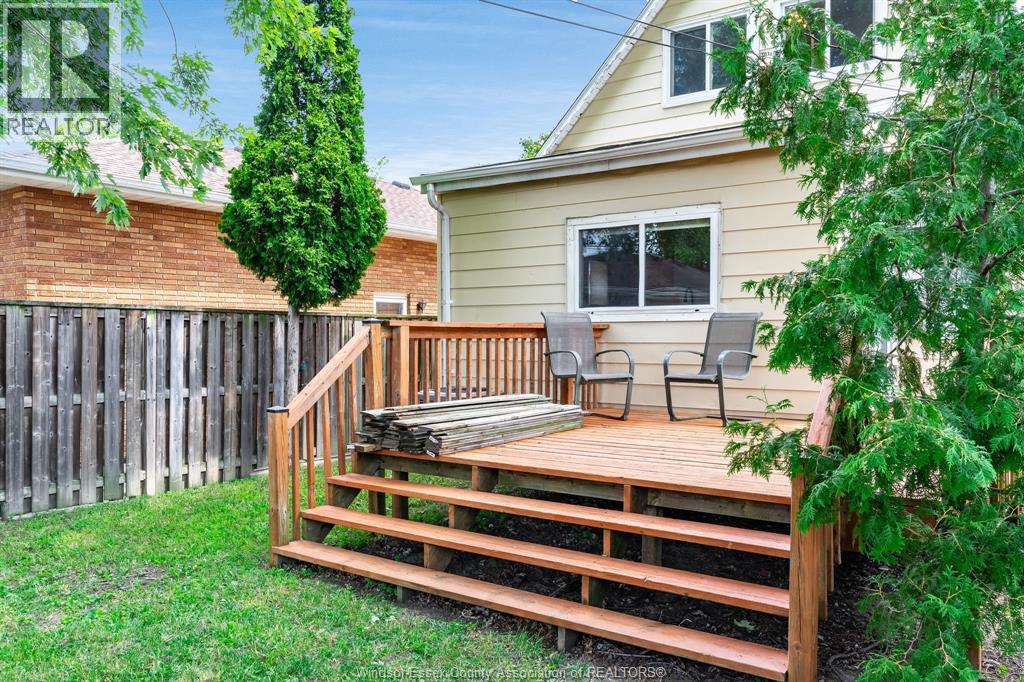 1563 Albert ROAD - Image 30