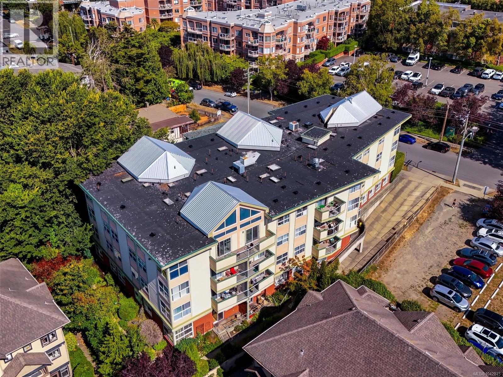 #106 455 Kingston St - Image 30