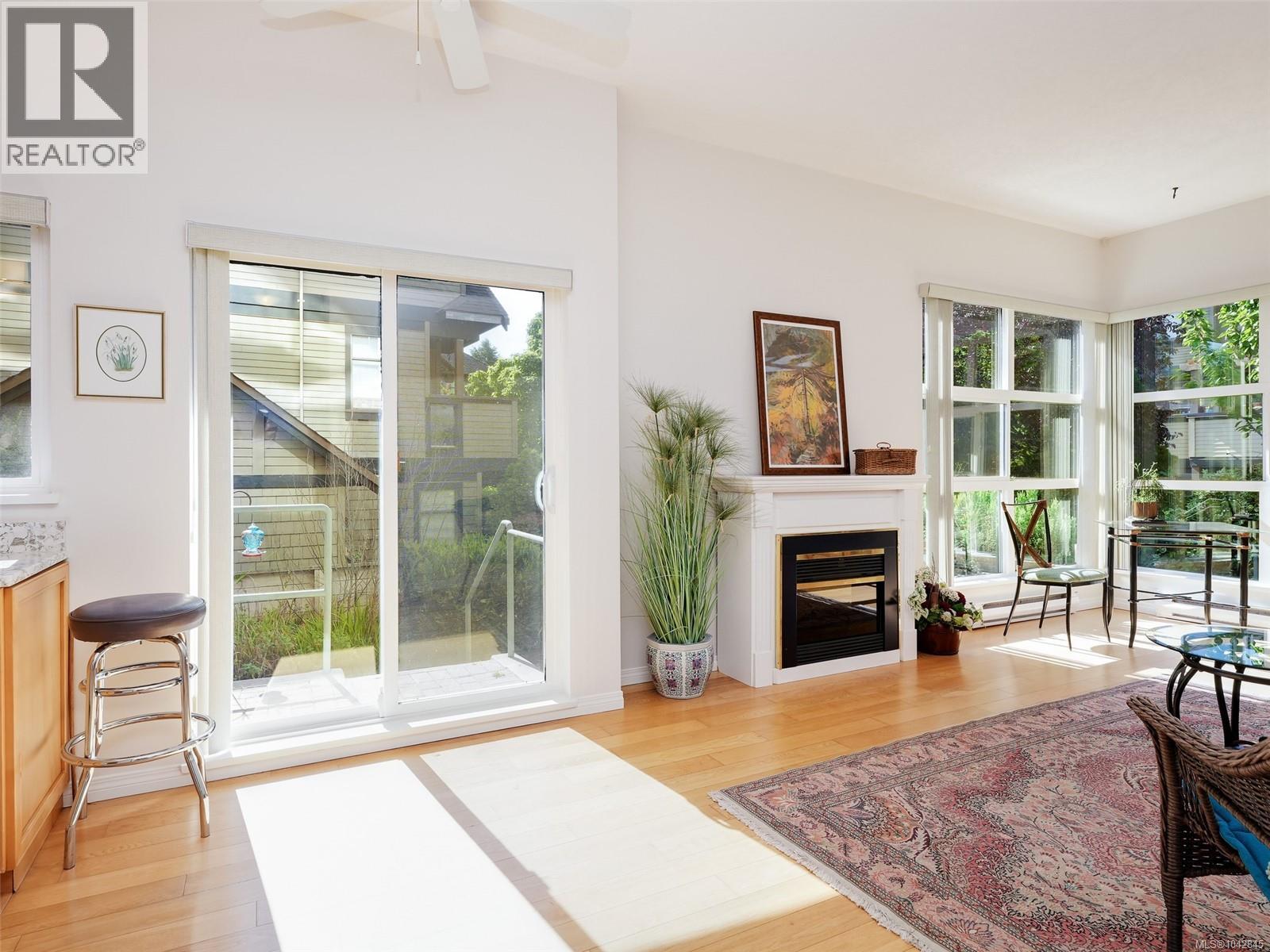 #106 455 Kingston St - Image 7