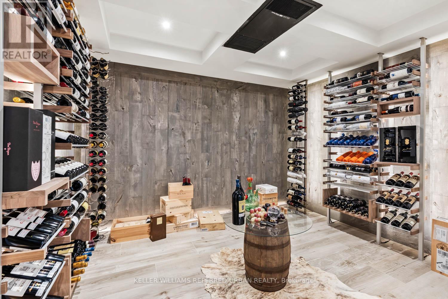61 RIA COURT - Image 32
