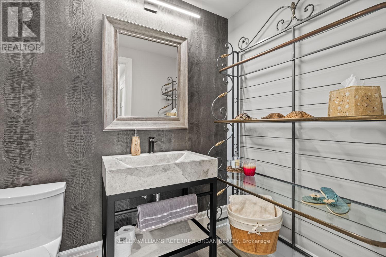 61 RIA COURT - Image 38