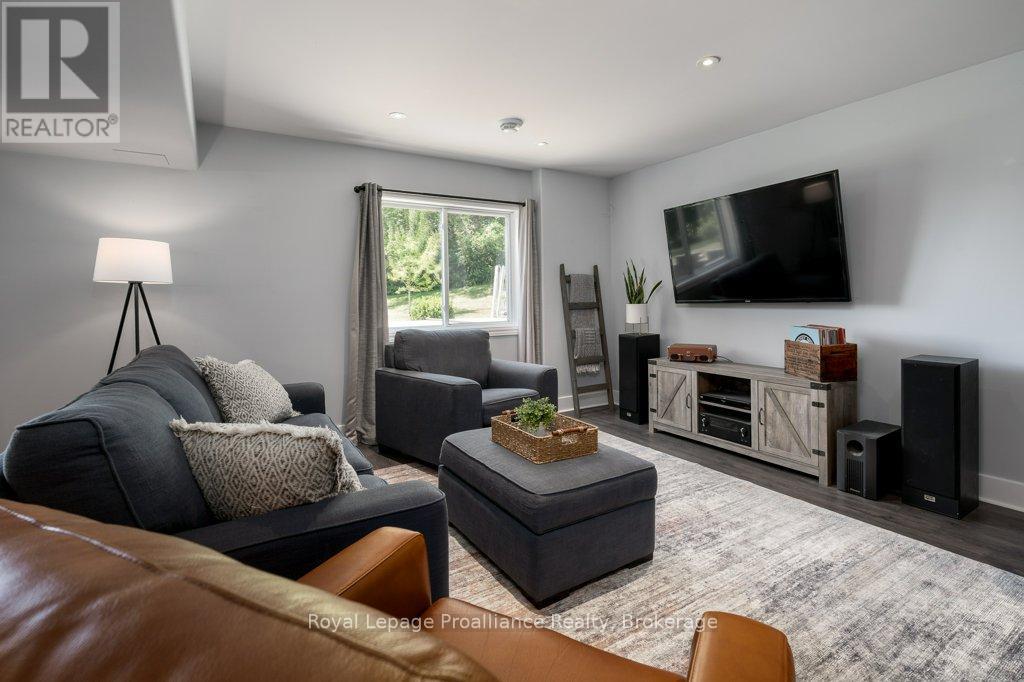 47 WINDWHISPER DRIVE - Image 32