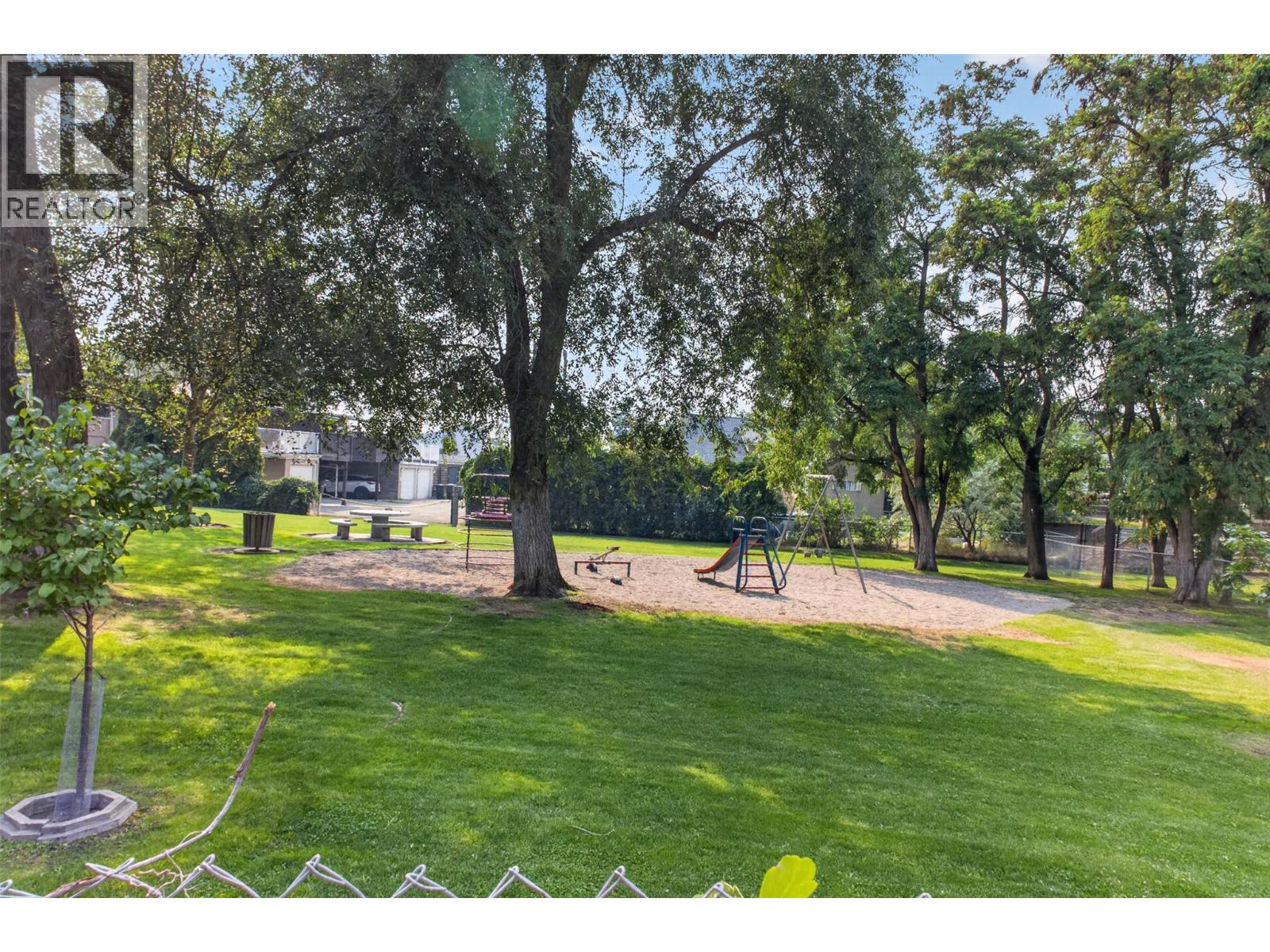 1494/1496 Elm Street, Kelowna