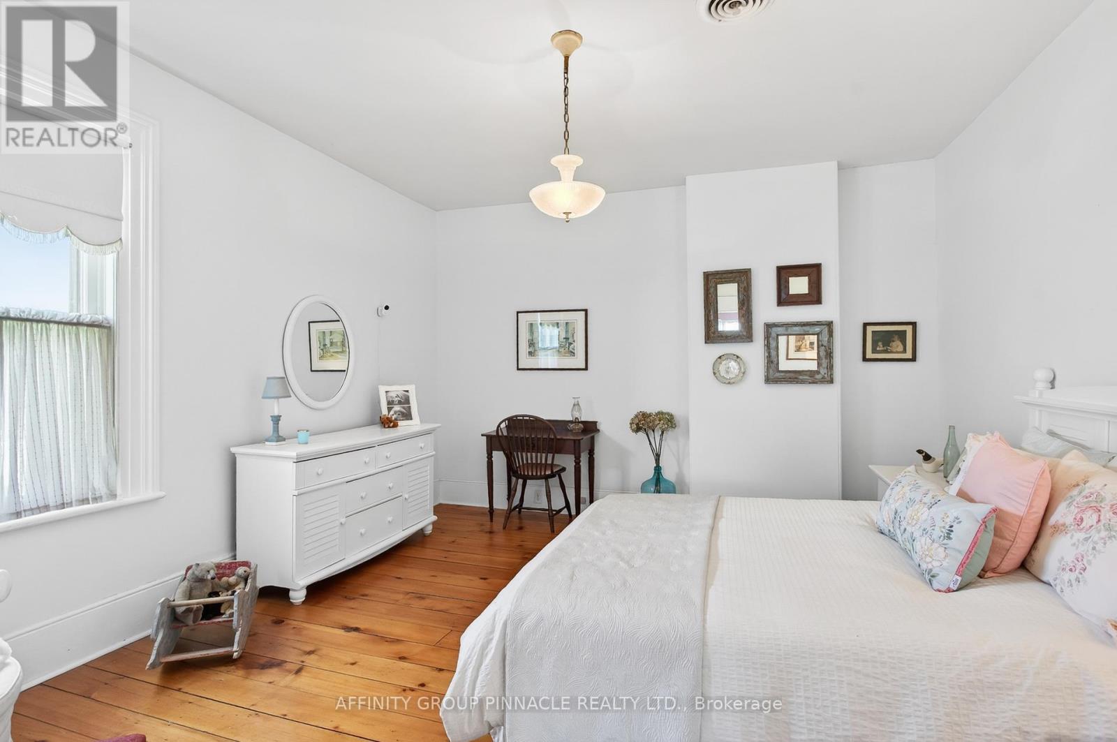 145 KING STREET - Image 37