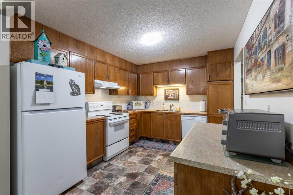 1480 Southview Drive Southeast - Photo 8