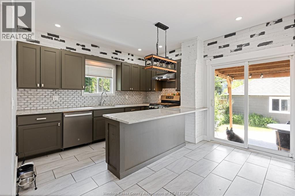327 LINCOLN ROAD - Image 13