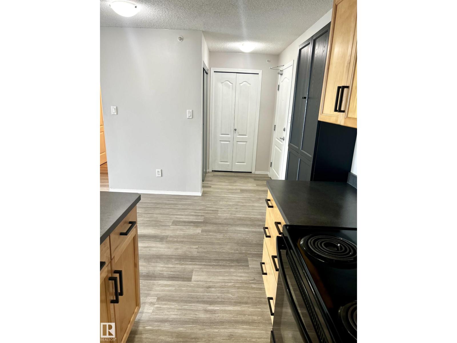 #411 5951 165 AV NW - 11