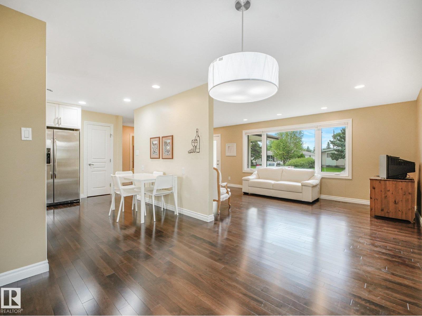 15617 80 Avenue NW - Photo 7