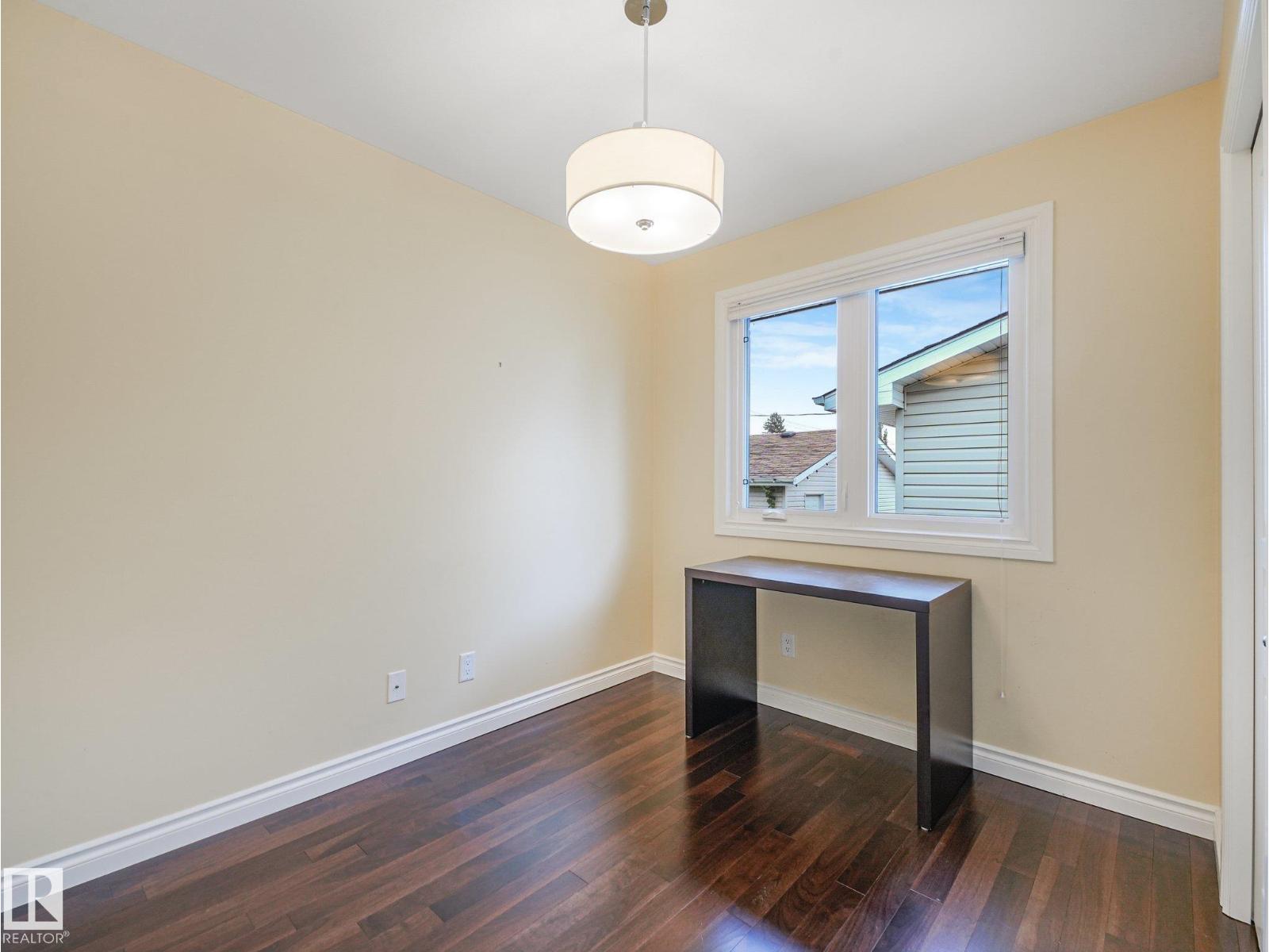 15617 80 Avenue NW - Photo 23