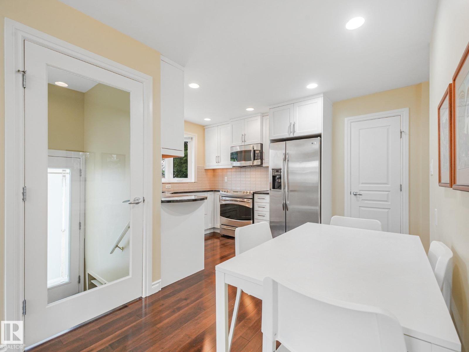 15617 80 Avenue NW - Photo 10