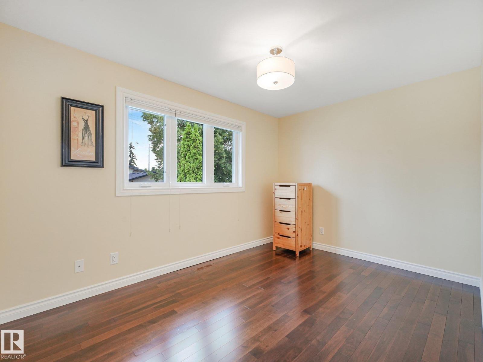 15617 80 Avenue NW - Photo 21