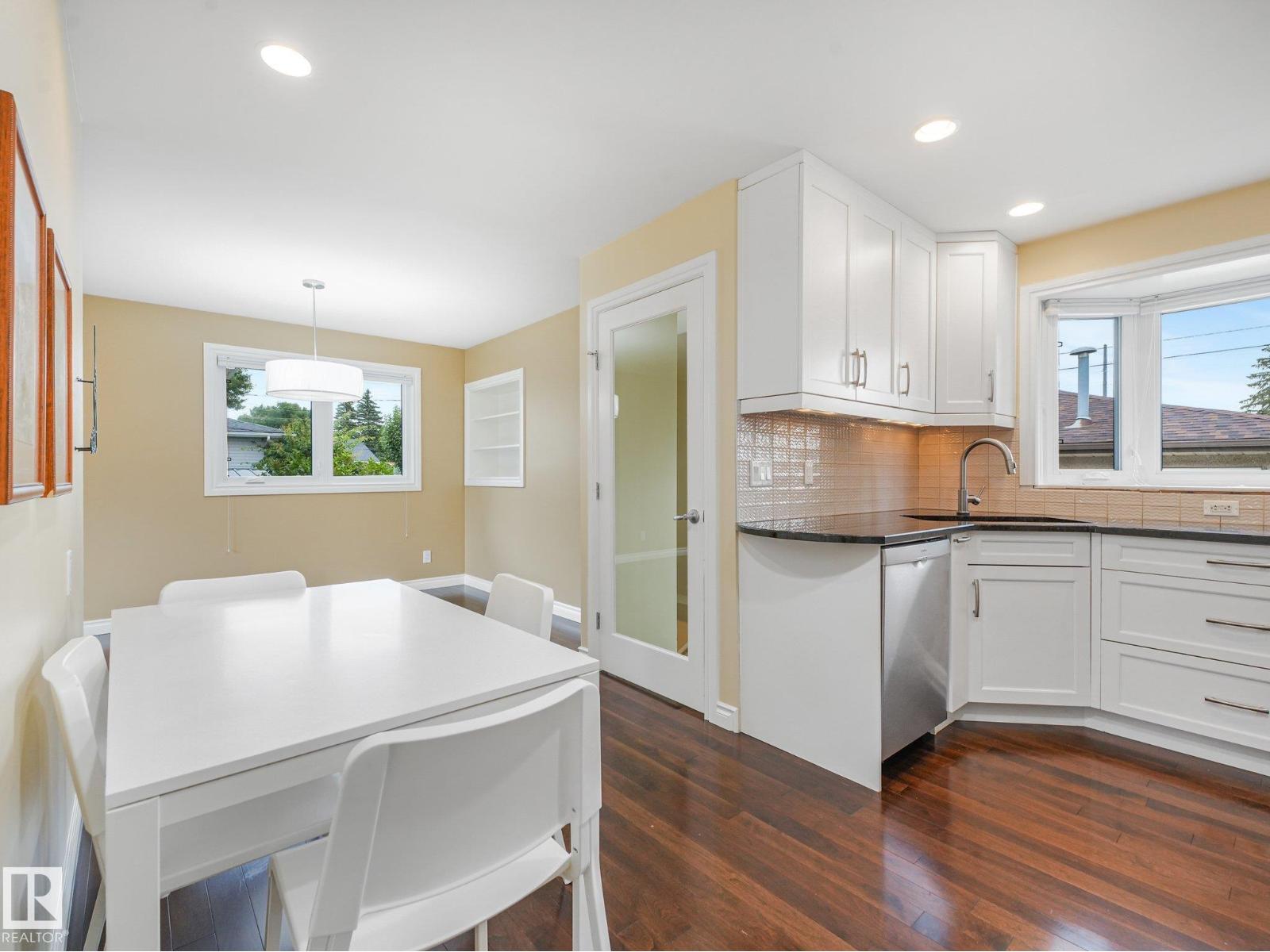 15617 80 Avenue NW - Photo 11