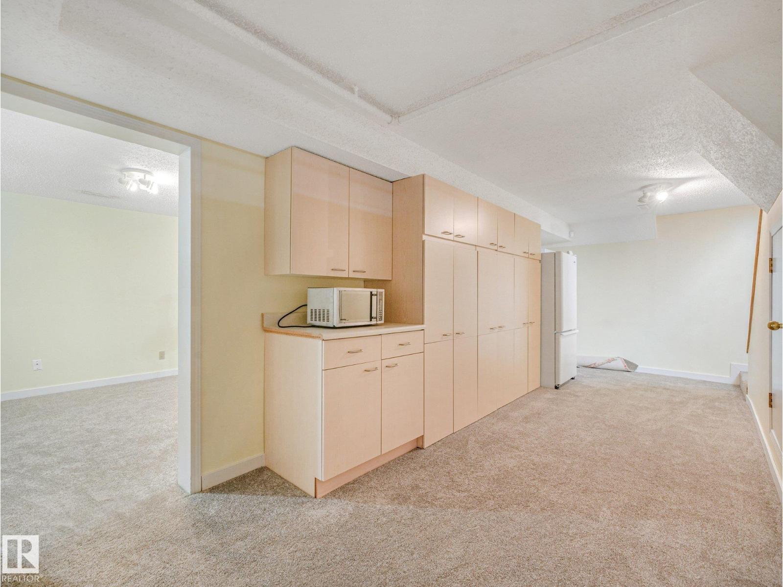15617 80 Avenue NW - Photo 31