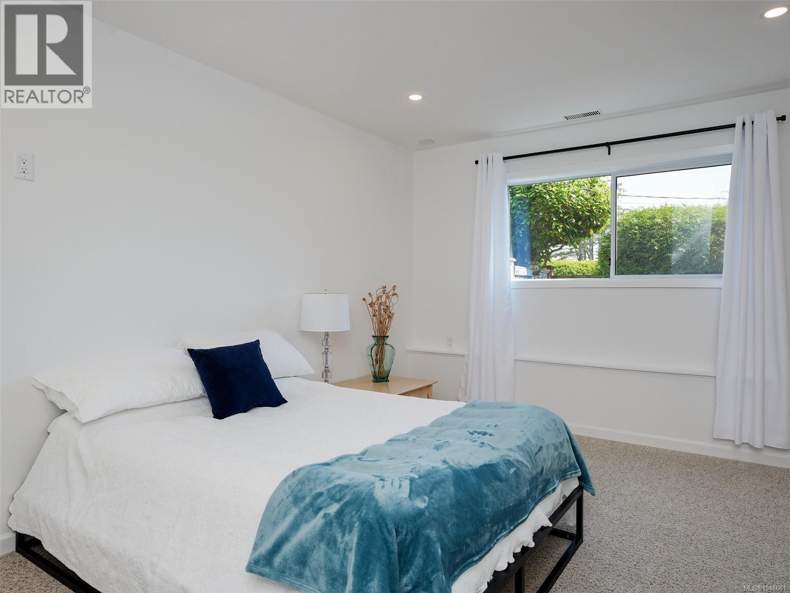 3371 Anchorage Ave - 22