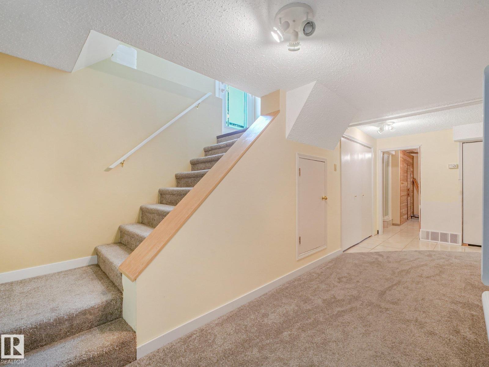 15617 80 Avenue NW - Photo 32