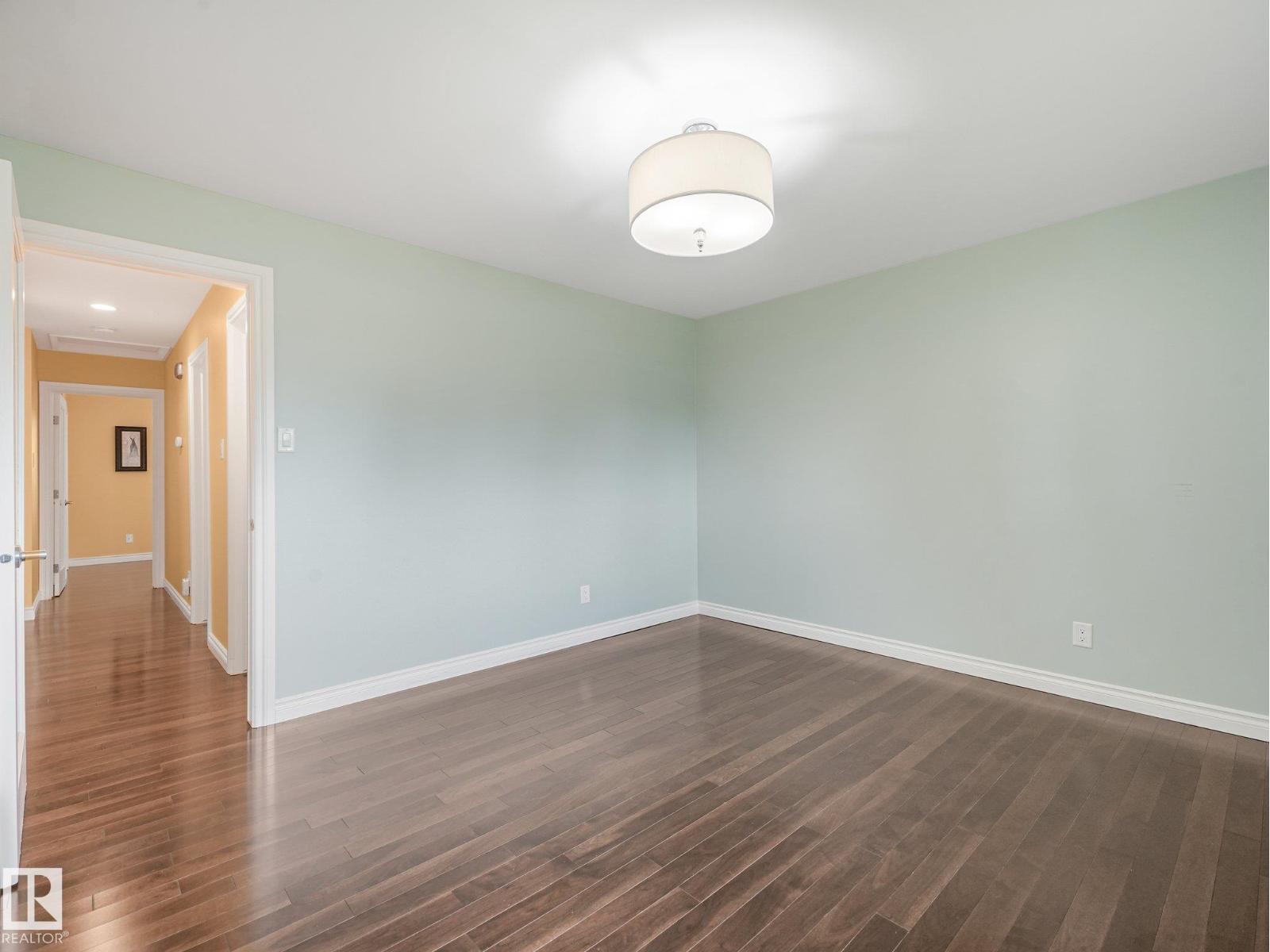 15617 80 Avenue NW - Photo 27