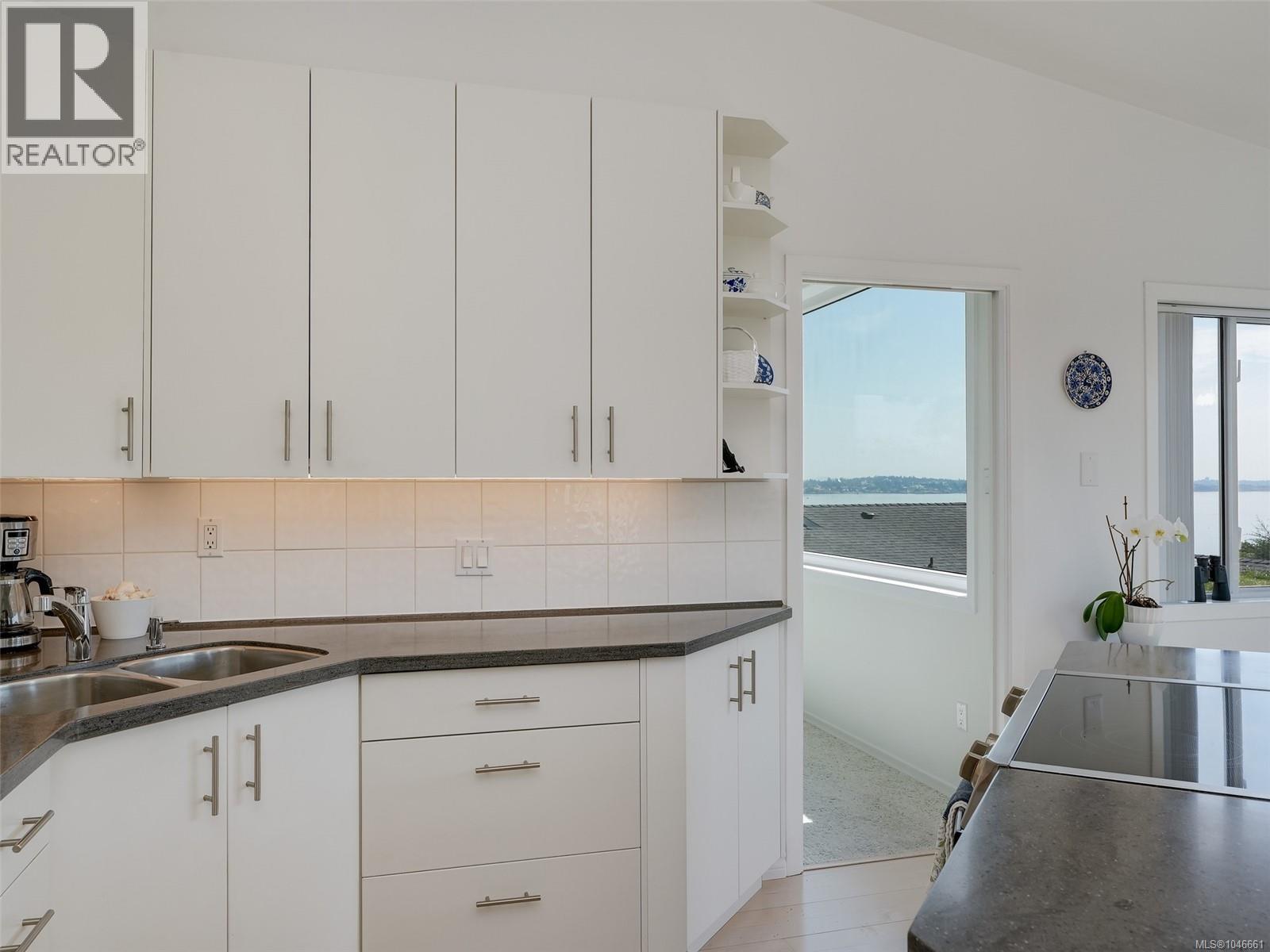 3371 Anchorage Ave - Image 11