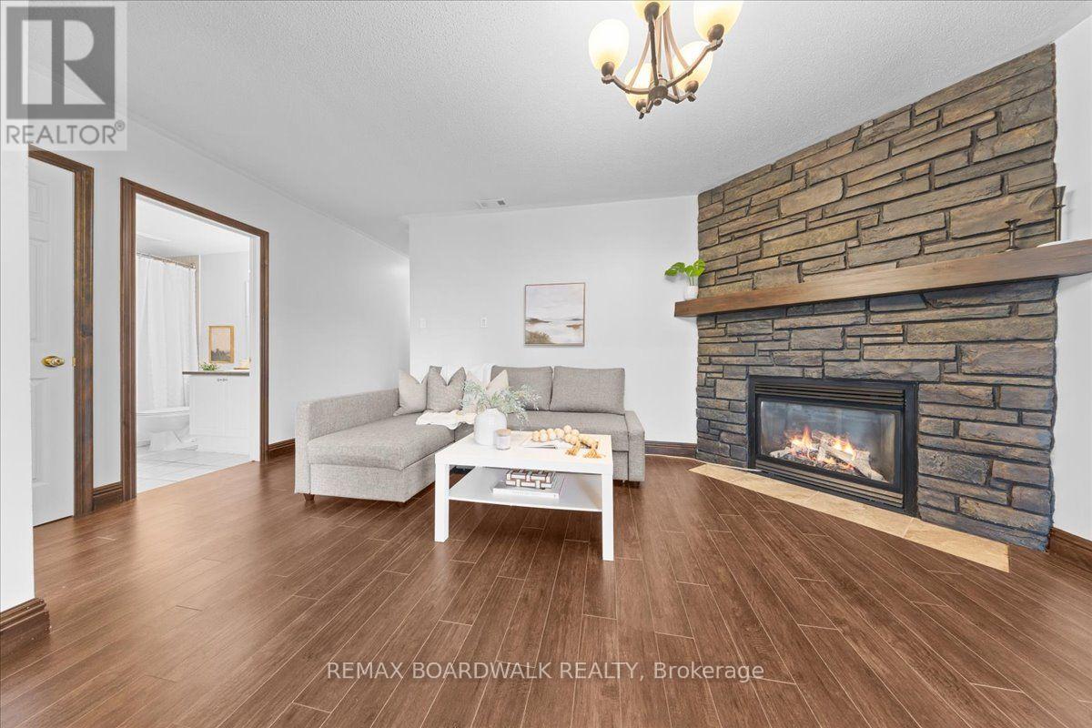 4 Bed, 2 Bath House for Sale in Ottawa – 161 CASTLE GLEN CRESCENT, Ottawa – MLS# X13673338 - Image 29
