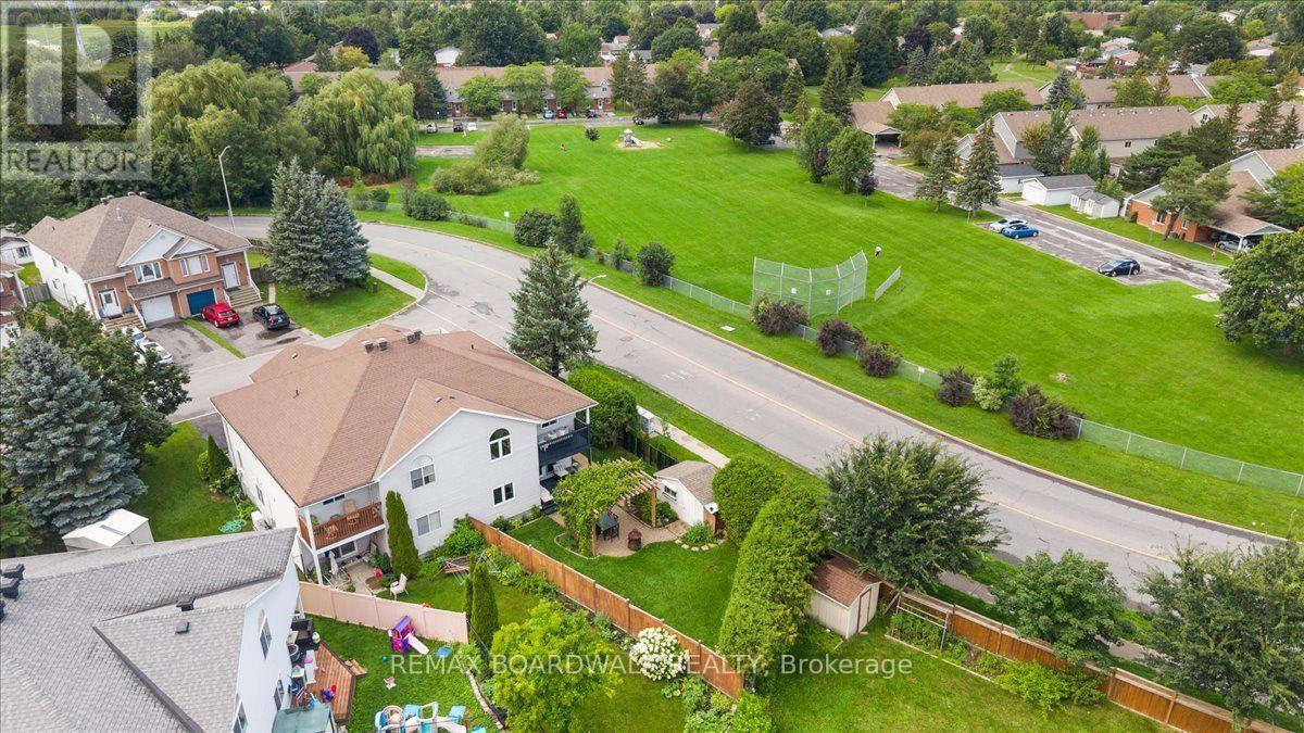 4 Bed, 2 Bath House for Sale in Ottawa – 161 CASTLE GLEN CRESCENT, Ottawa – MLS# X13673338 - Image 46