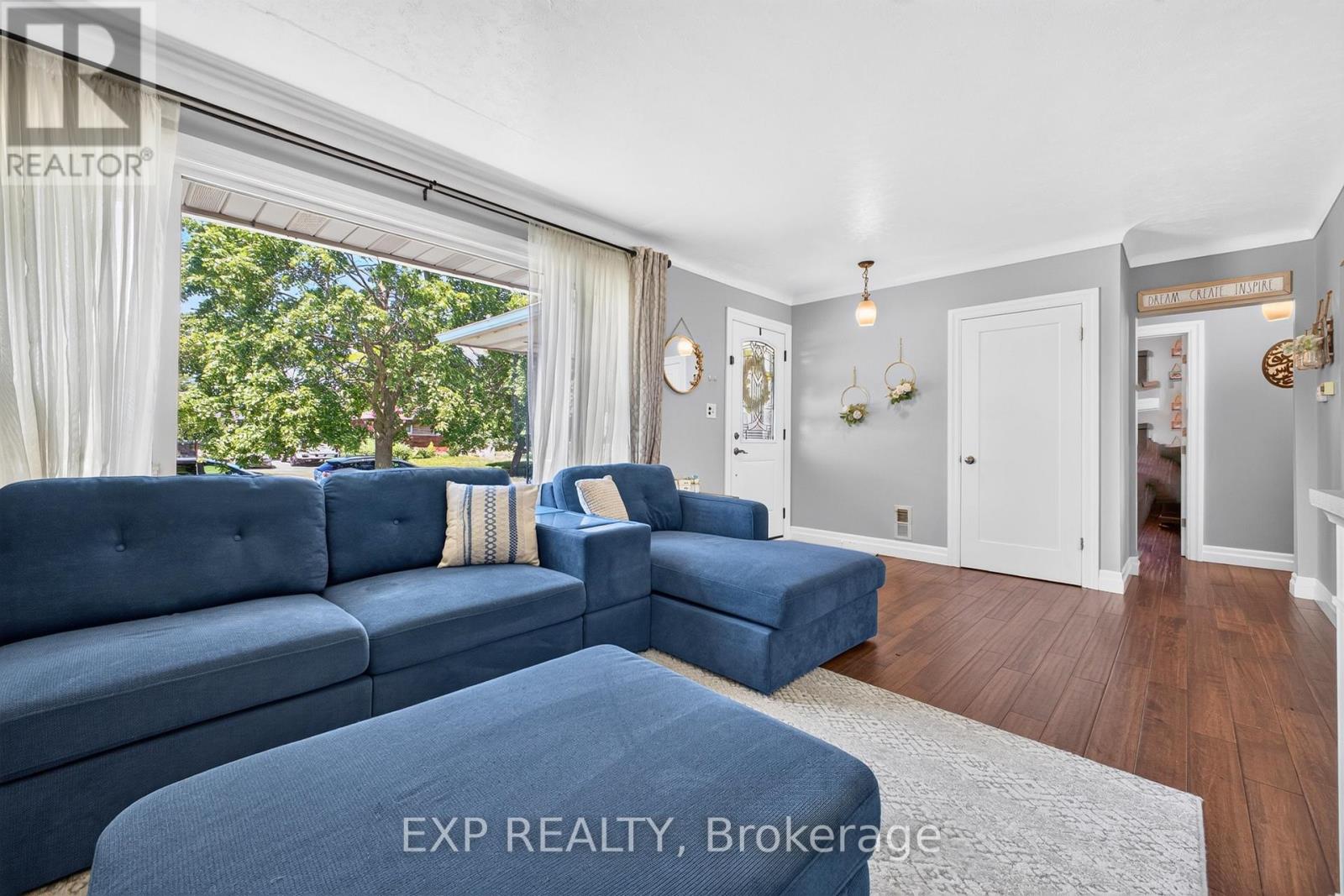 8 DUNRAVEN AVENUE - Image 15
