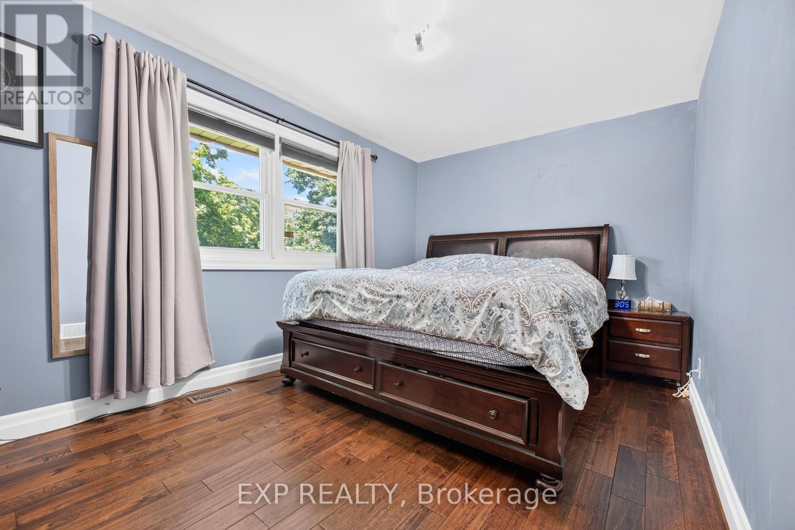 8 DUNRAVEN AVENUE - Image 22