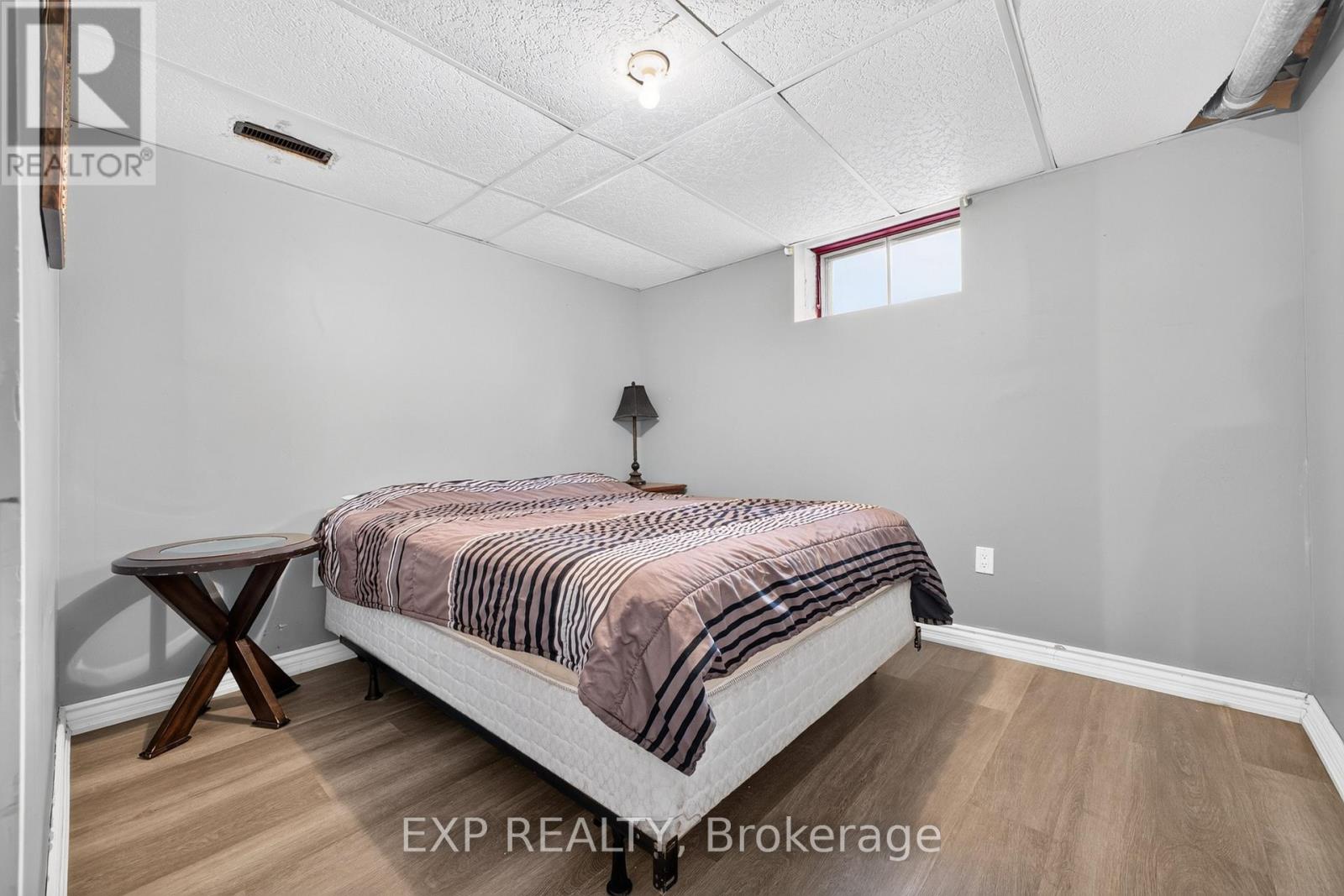 8 DUNRAVEN AVENUE - Image 34