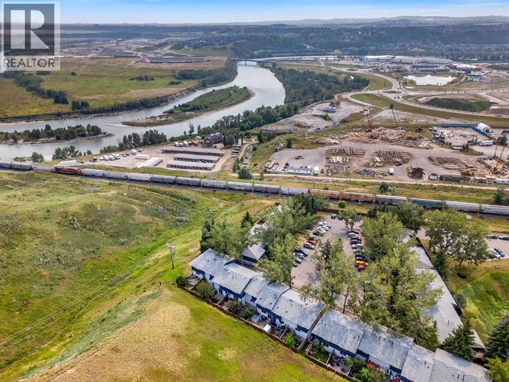 #24 800 Bowcroft Place - 29