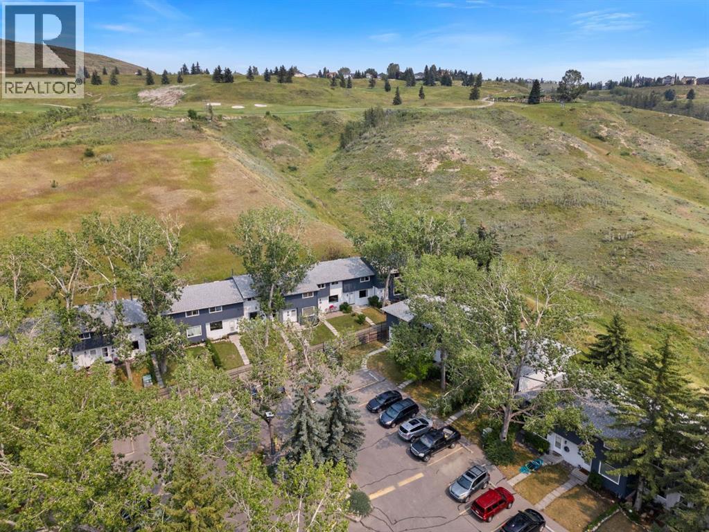 #24 800 Bowcroft Place - 25