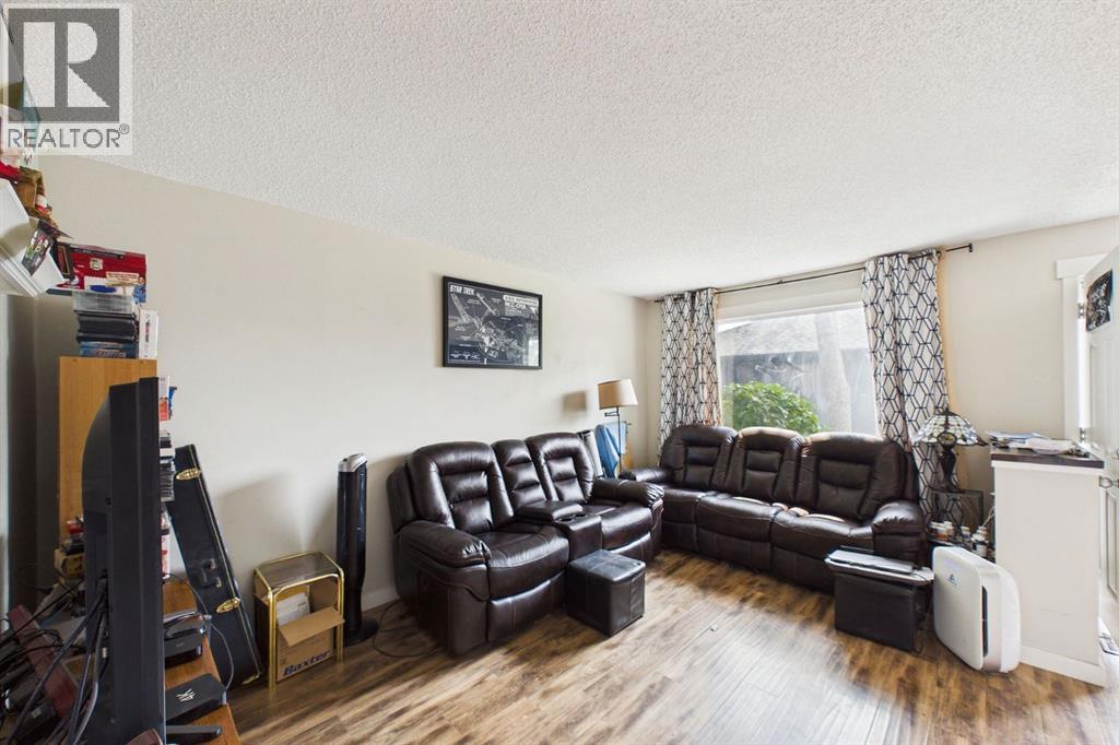 #24 800 Bowcroft Place - 10