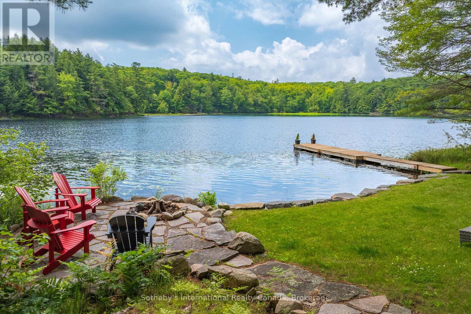 Property for sale at 41 ESTATE DRIVE