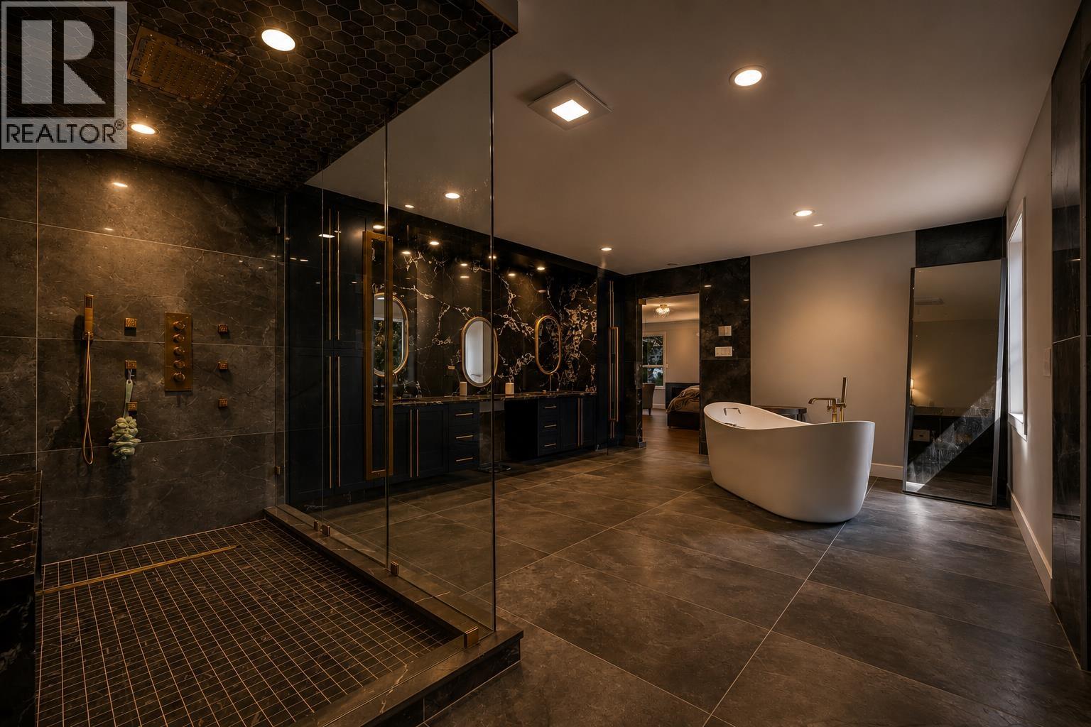 1404 CHARLOTTE CRESCENT, Anmore
