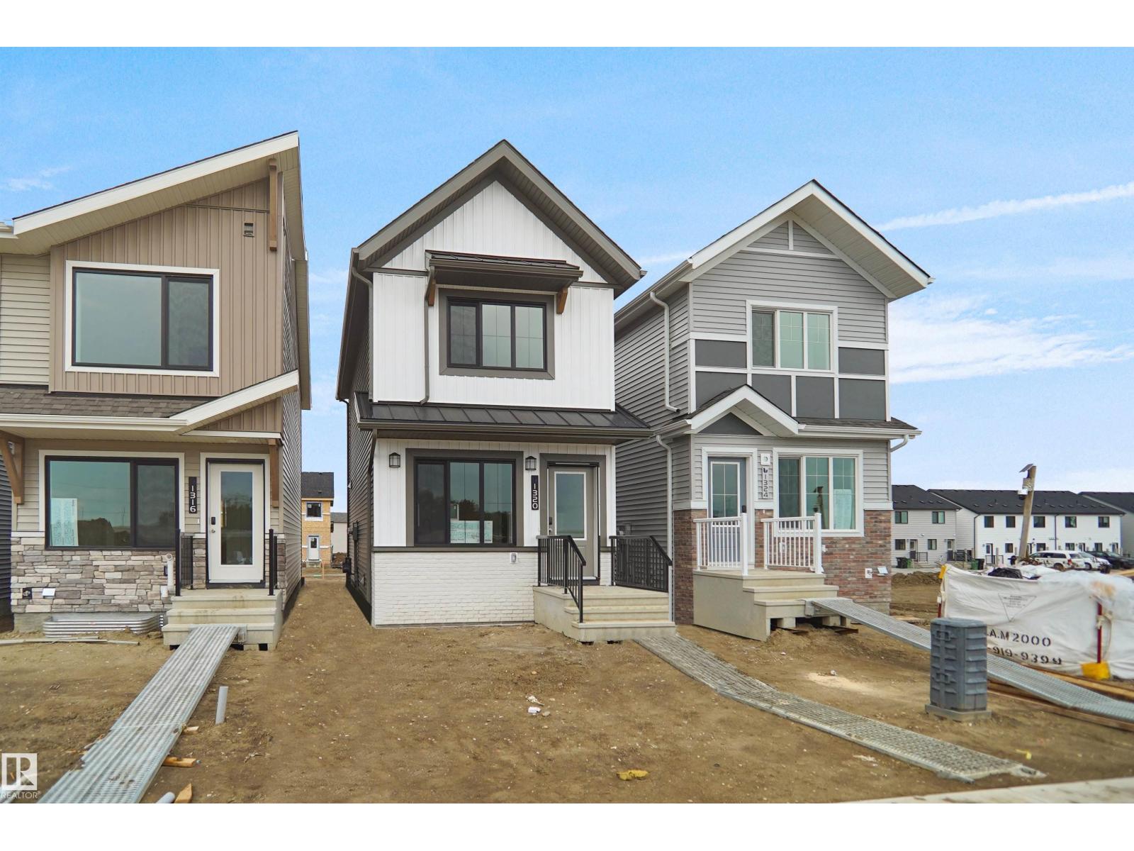1320 9 ST NW - 2