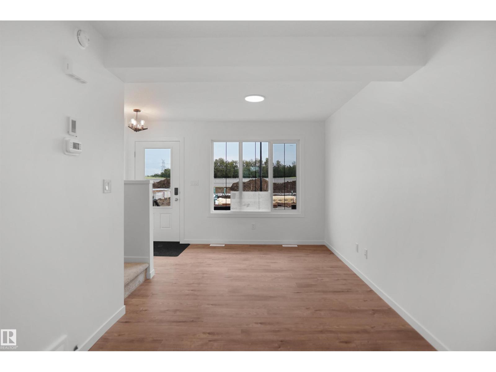 1320 9 ST NW - 8