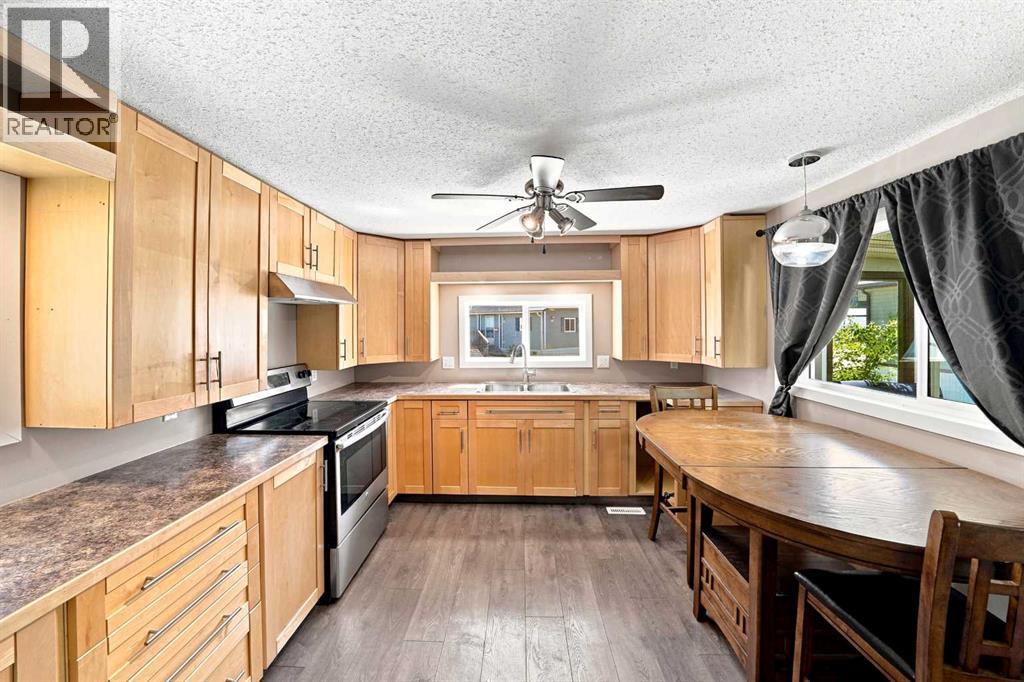 4516 48 Avenue - Photo 10